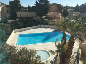 APPARTEMENT AVEC PISCINE